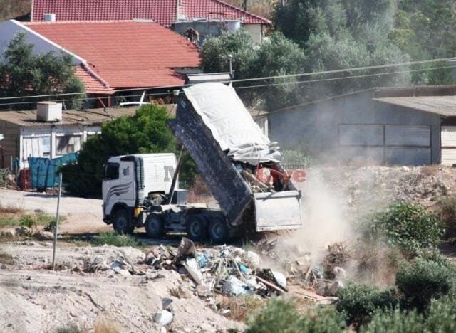 השלכת פסולת בניין בשטח ציבורי