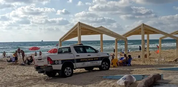 חוף ים - אשדוד - יחידת אכיפה עירונית - משטרה בים