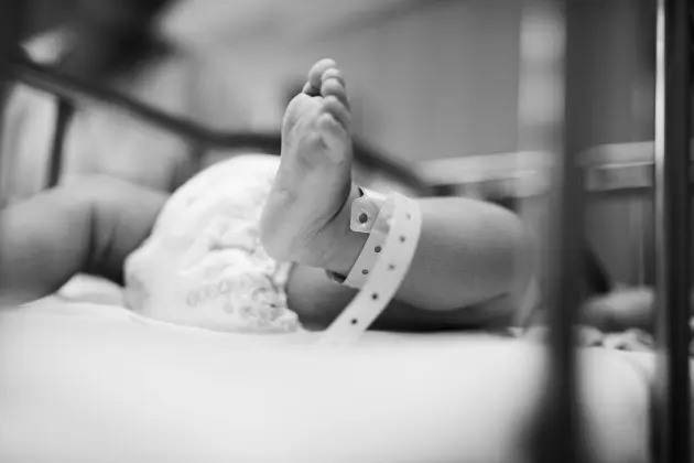 תינוק - תינוקת - פעוט - פעוטה - בית חולים