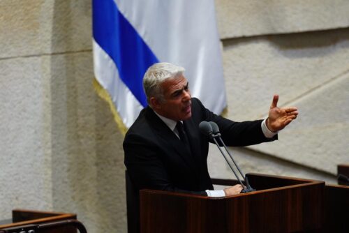 לפיד: "הנחקר הראשון של ועדת החקירה צריך להיות אמיר אוחנה"