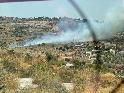 WhatsApp-Image-2021-06-10-at-14.25.26-500x375 שריפה מתפשטת במהירות סמוך לביתר עלית, מטוסי כיבוי הוזנקו