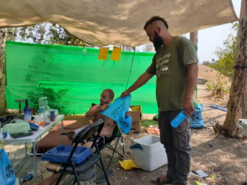 עומס בחופי הכינרת