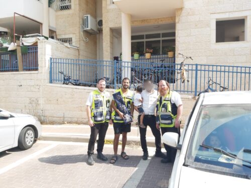 ילדים ננעלו ברכב באלעד