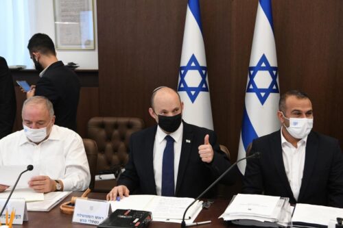 רה”מ בנט: “איראן חייבת להתחיל לשלם מחירים על ההפרות שלה”