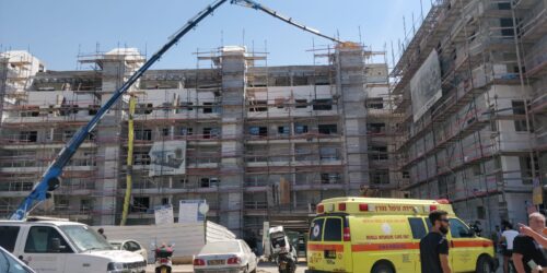 נקבע מותו של פועל הבניין שנפגע מחפץ כבד בקריית אונו