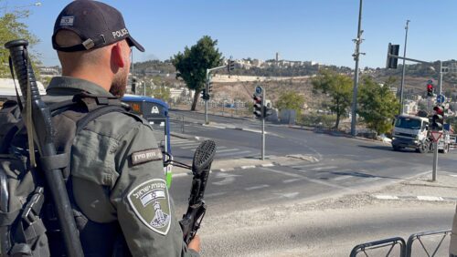 לוחמי מג"ב תפסו 375 שוהים בלתי חוקיים ועצרו חשודים בהסעתם לירושלים