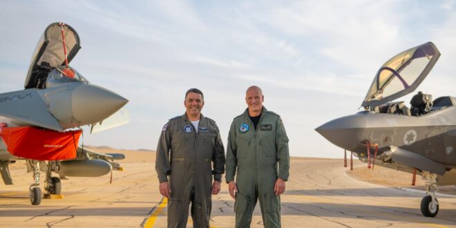 במסגרת התרגיל הצבאי "דגל כחול": מפקד חיל האוויר הגרמני ביצע מטס בשמי הארץ