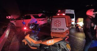 ארבעה בני אדם נפצעו בינוני וקל בתאונת דרכים סמוך לכביש 446