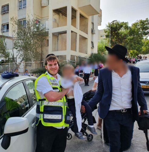בית שמש: פעוט בן שנתיים ננעל ברכב לבדו וחולץ בשלום