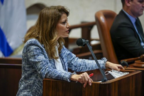 מליאת הכנסת ממשיכה בדיון המשולב בחוקי התקציב: "מדינת ישראל היא מדינה עשירה"