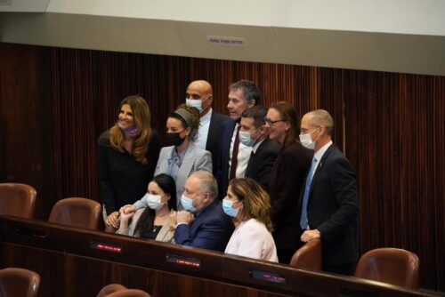 מליאת הכנסת ממשיכה בדיון המשולב בחוקי התקציב: "מדינת ישראל היא מדינה עשירה"