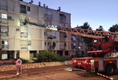 גופת גבר בן 51 נמצאה במצב ריקבון קשה בקריית ים – וחולצה במבצע מיוחד של כב”ה וזק”א