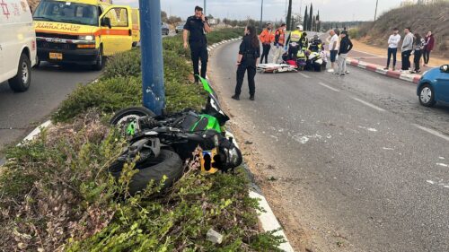 רוכב אופנוע בן 47 החליק ברחובות ונפצע בינוני