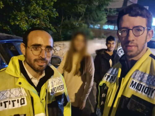 בית שמש: תוך שעה חילצו מתנדבי ‘ידידים’ שני פעוטות שננעלו ברכב
