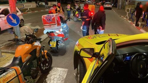 הולך רגל בן 70 נפצע בינוני מפגיעת רכב באשדוד