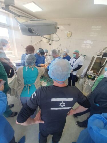 המבצע ההומניטרי "כוכב מאיר" באוקראינה: נער שסבל מדלקת בתוספתן נותח בהצלחה