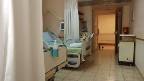 Clinic - hospital - treatment bed - hospitalization - ward