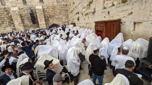 ברכת הכהנים בכותל: כעשרים אלף משתתפים בשני המעמדים