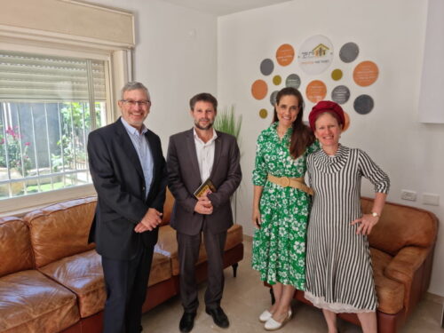 סמוטריץ׳ ביקר במקלט לנפגעות אלימות מהציבור הדתי והחרדי: ״כאבתי את הסיפורים הקשים"