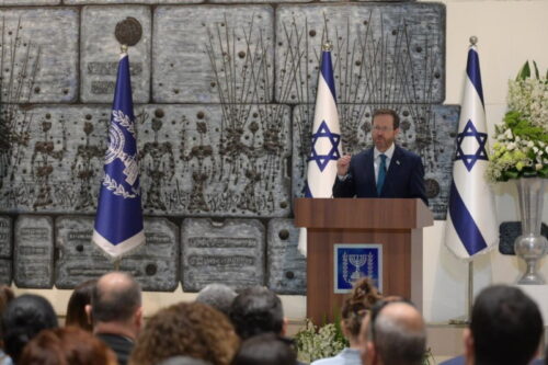 נשיא המדינה, יצחק הרצוג ורעייתו מיכל אירחו היום (שלישי) את המפגש הראשון של פורום האקלים הישראלי