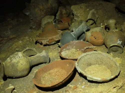 A Palmahim è stata scoperta una grotta funeraria conservata dai giorni di Ramses II