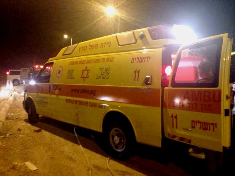A 20-year-old fell into a shaft six meters deep in her home in Jerusalem, her condition is moderate
