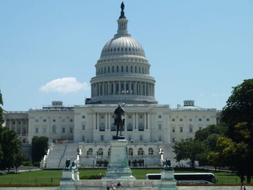 واشنطن - الولايات المتحدة الأمريكية"في - الكابيتول - مجلس الشيوخ - الكونجرس الأمريكي