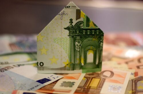 Housing prices - apartments - money