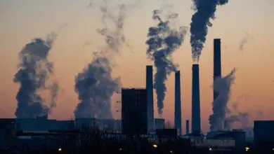 זיהום אוויר - איכות הסביבה - מפעל - תחנת כוח - עשן